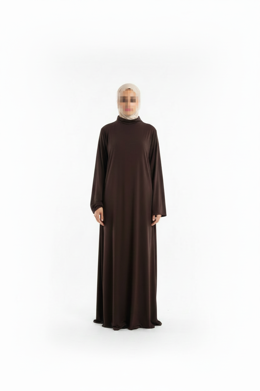Abaya marrón cara más borrosa