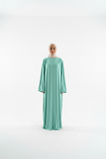 Abaya menta frontal fondo blanco