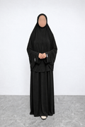 Conjunto con khimar y vestido negros