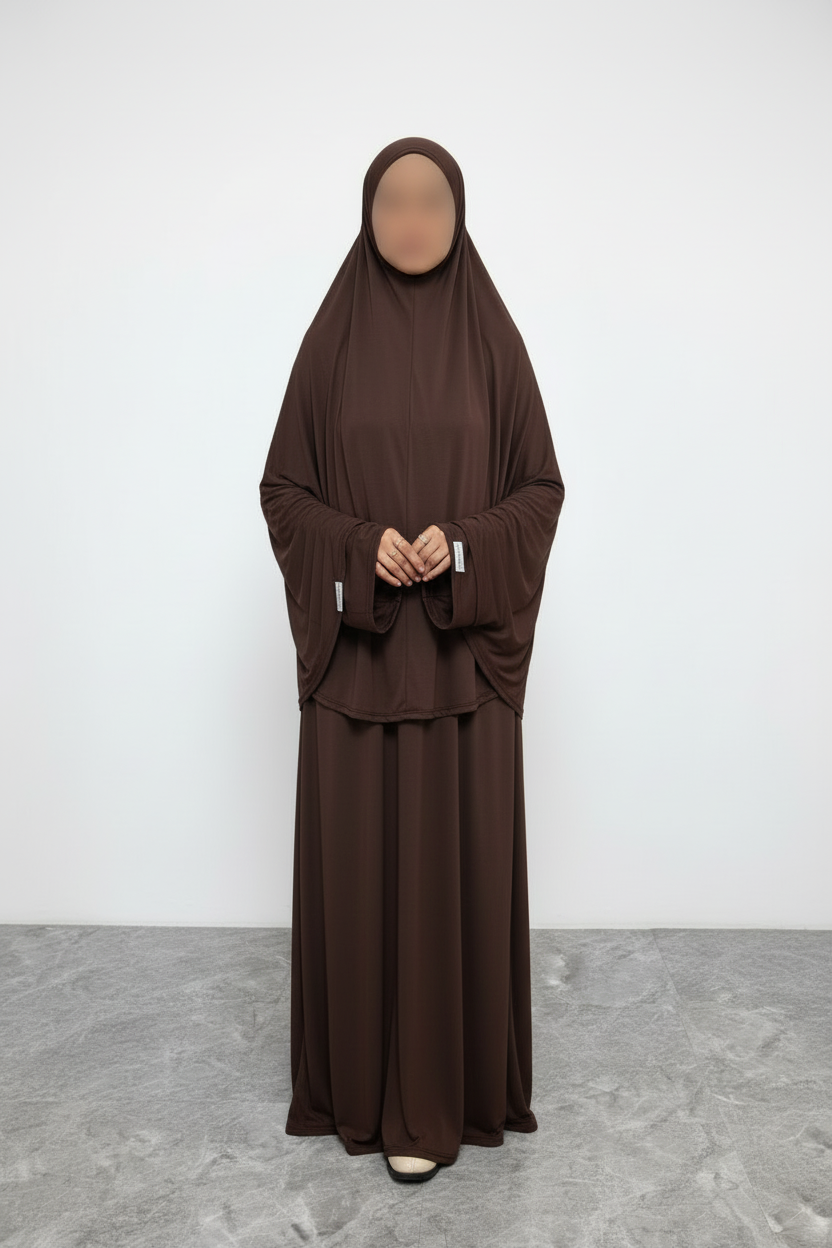 Conjunto khimar y vestido marrón profesional