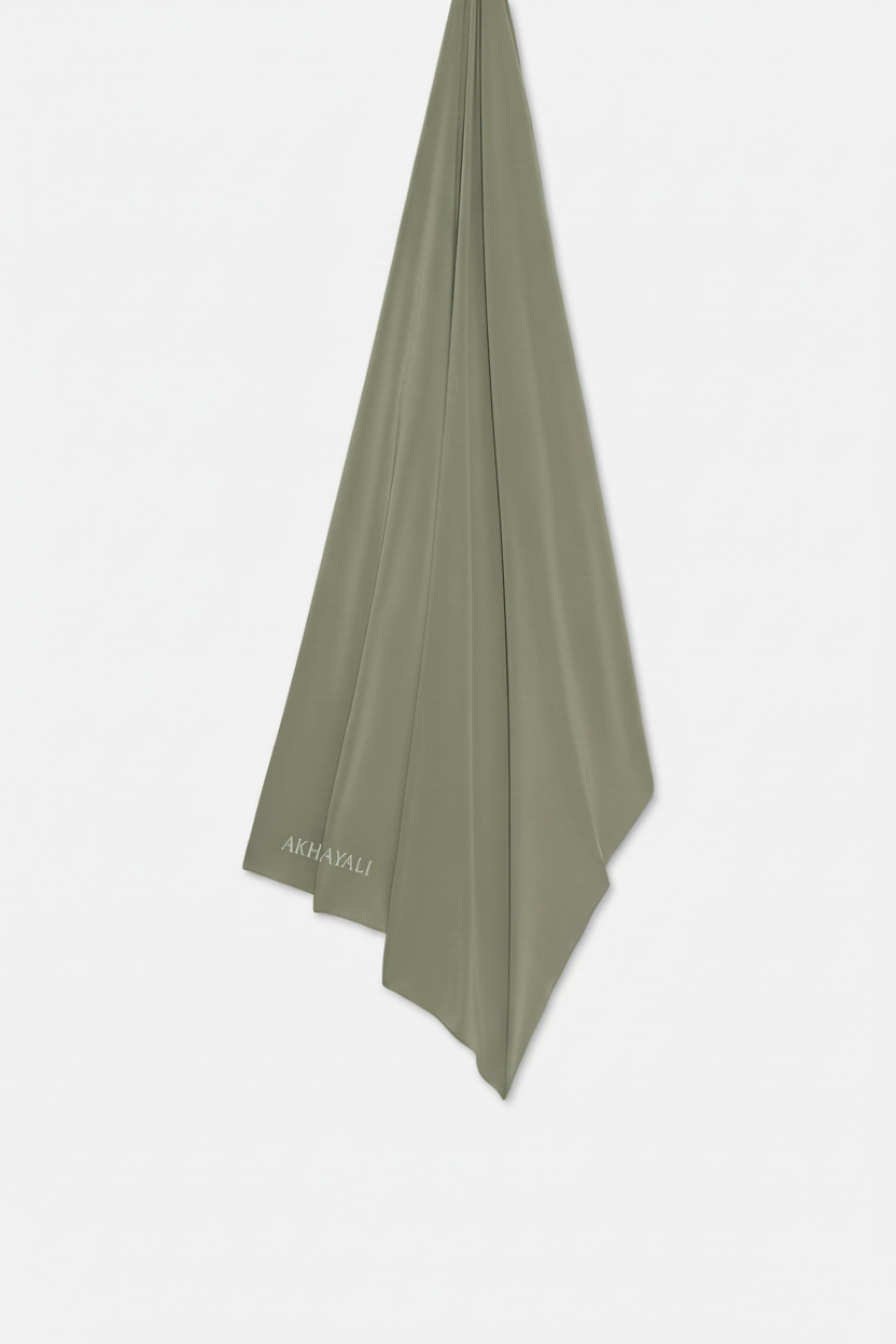 Hijab verde con bordado AKHAYALI